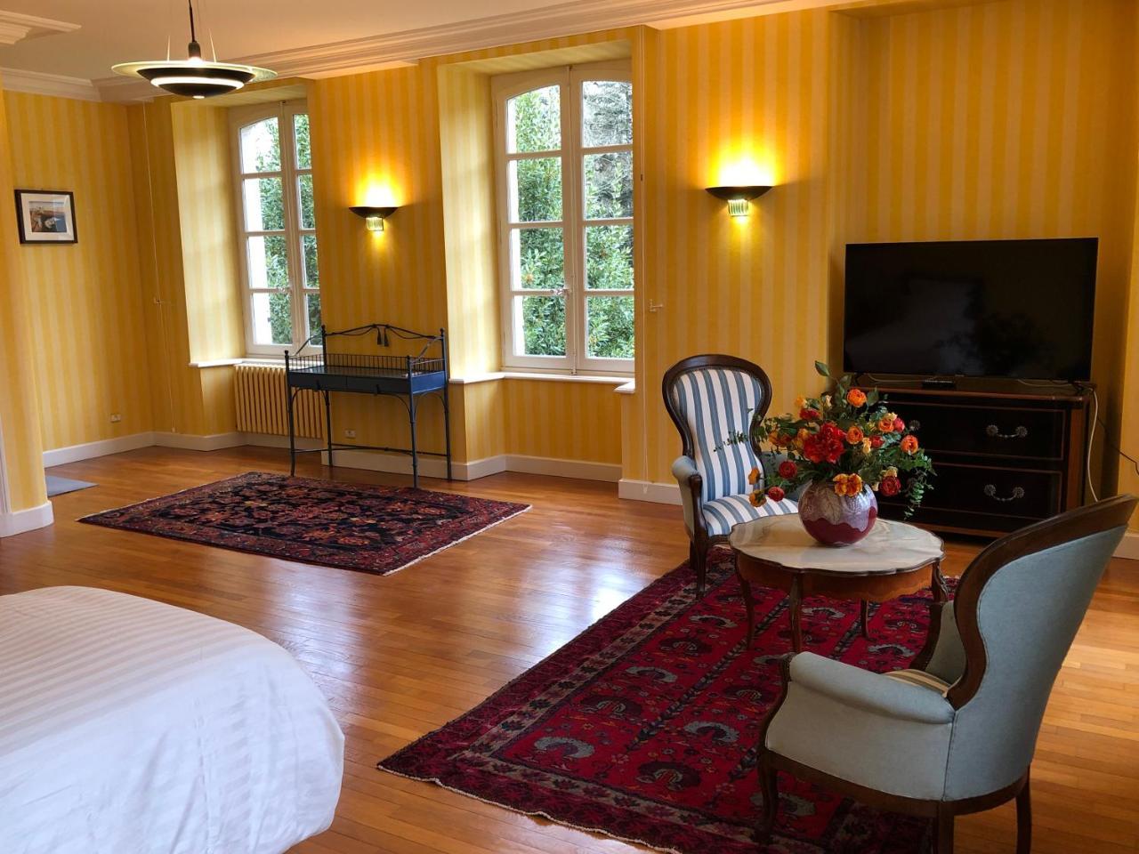 Chateau De Lannouan Landevant Экстерьер фото